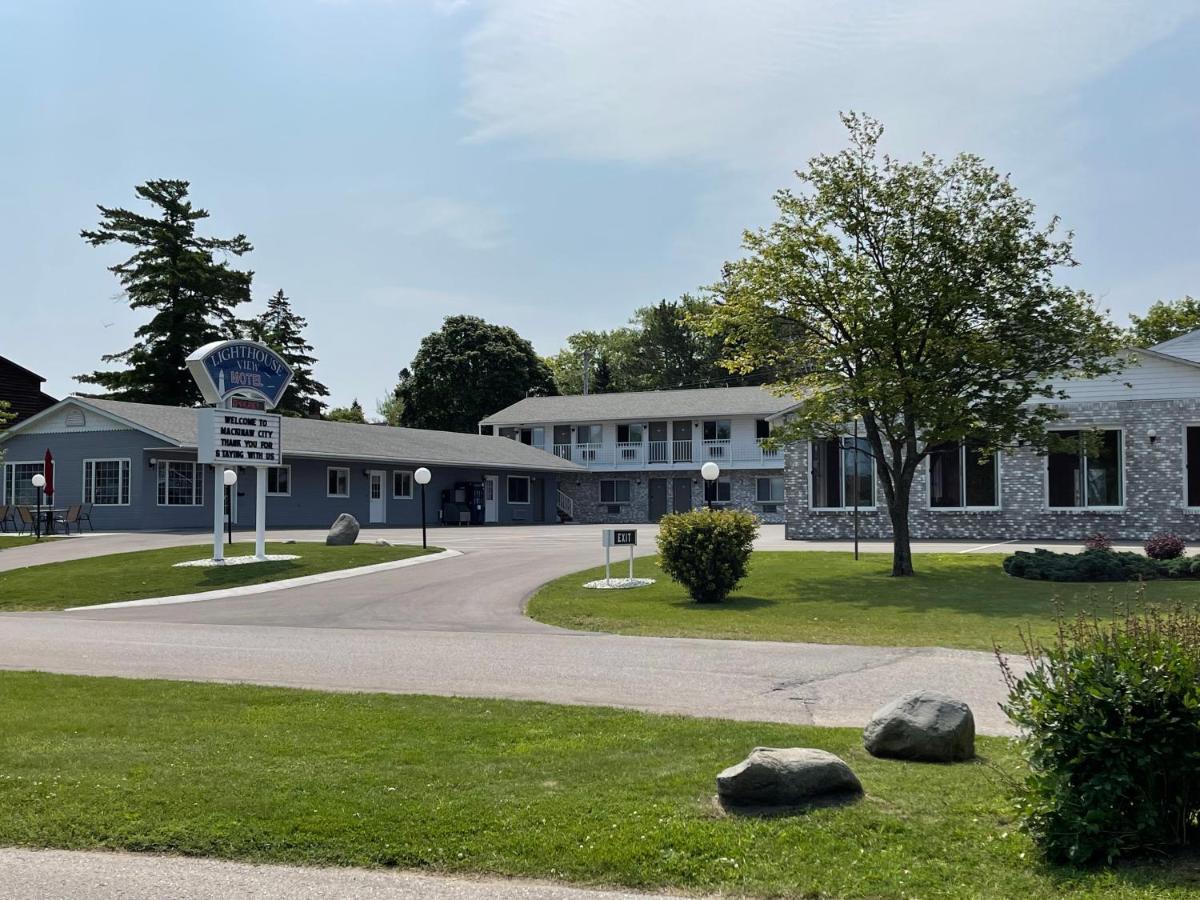 Lighthouse View Motel Mackinaw City Exterior photo